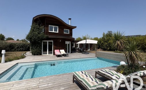 House in Grand Louis, Eysines, France 1