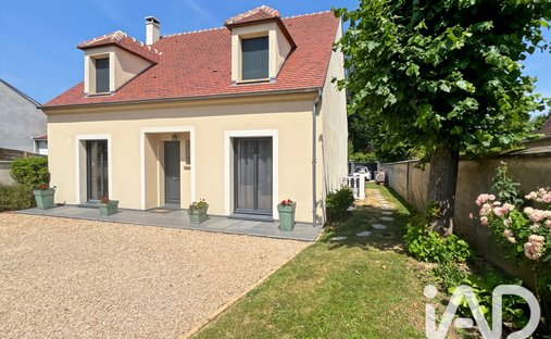 Maison à Leclerc-Centre Ouest, Brie-Comte-Robert, France 1
