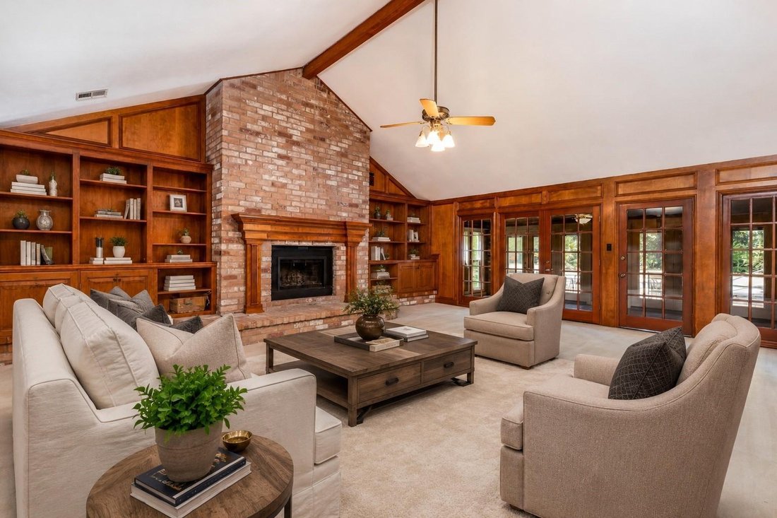House in Tomball, Texas, United States 5 - 18277416