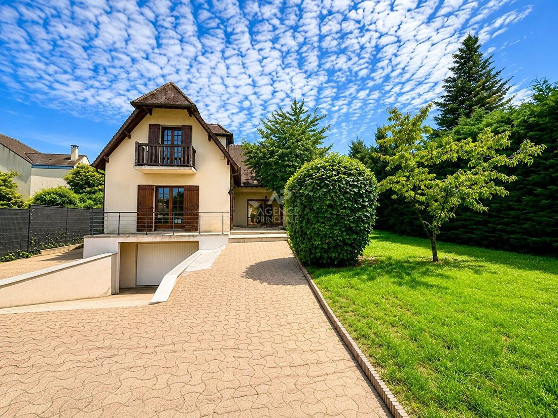 House in Basses Roches, Conflans-Sainte-Honorine, France 2 - 18728139