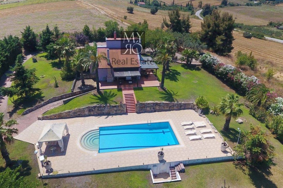 Villa in Kassandra, Macedonia and Thrace, Greece 2 - 18724209