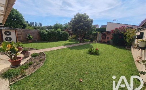 House in Vert Galant-Grand Cerf, Vaujours, France 1