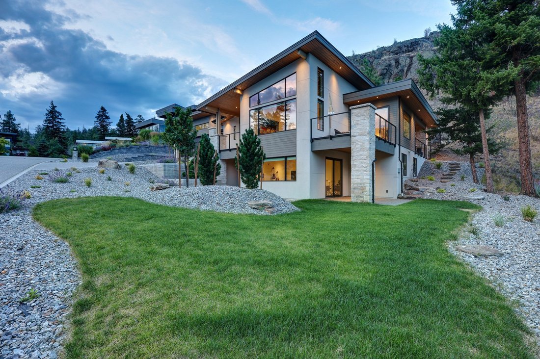 House in Kelowna, British Columbia, Canada 2 - 18729082