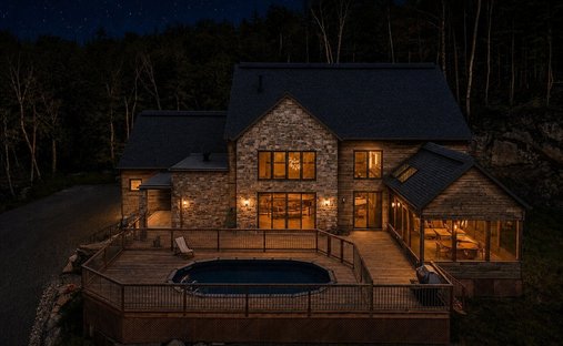House in Val-Morin, Quebec, Canada 1