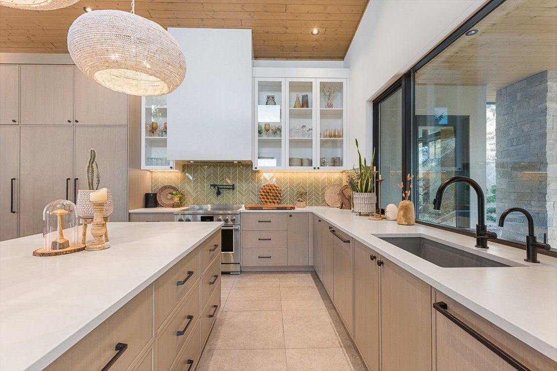 House in Kelowna, British Columbia, Canada 4 - 18729082