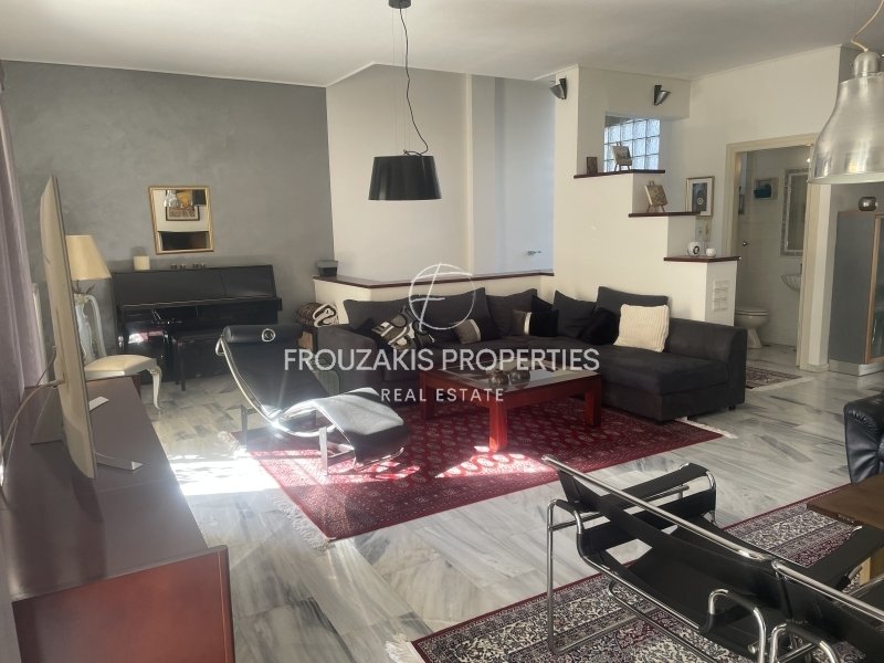 House in Piraeus, Attica, Greece 3 - 18722399