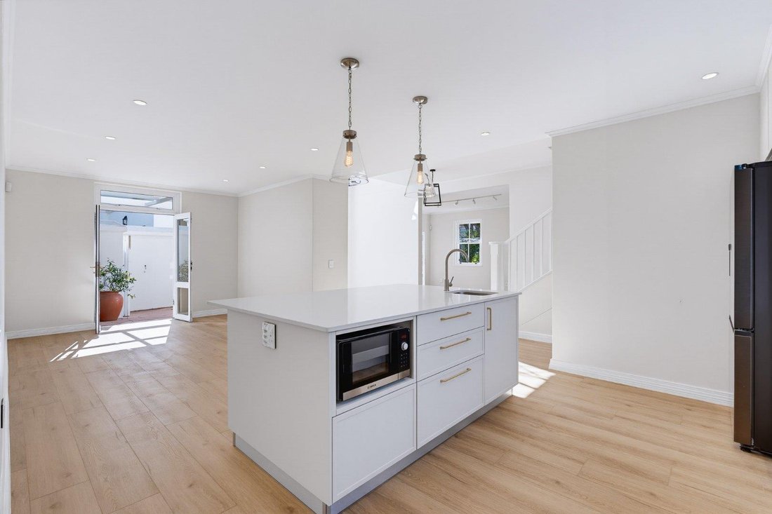 House in Newlands, Cape Town, South Africa 2 - 18722061