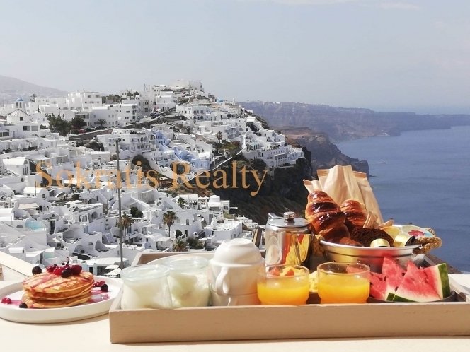 Land in Thira, Aegean, Griechenland 2 - 18725488