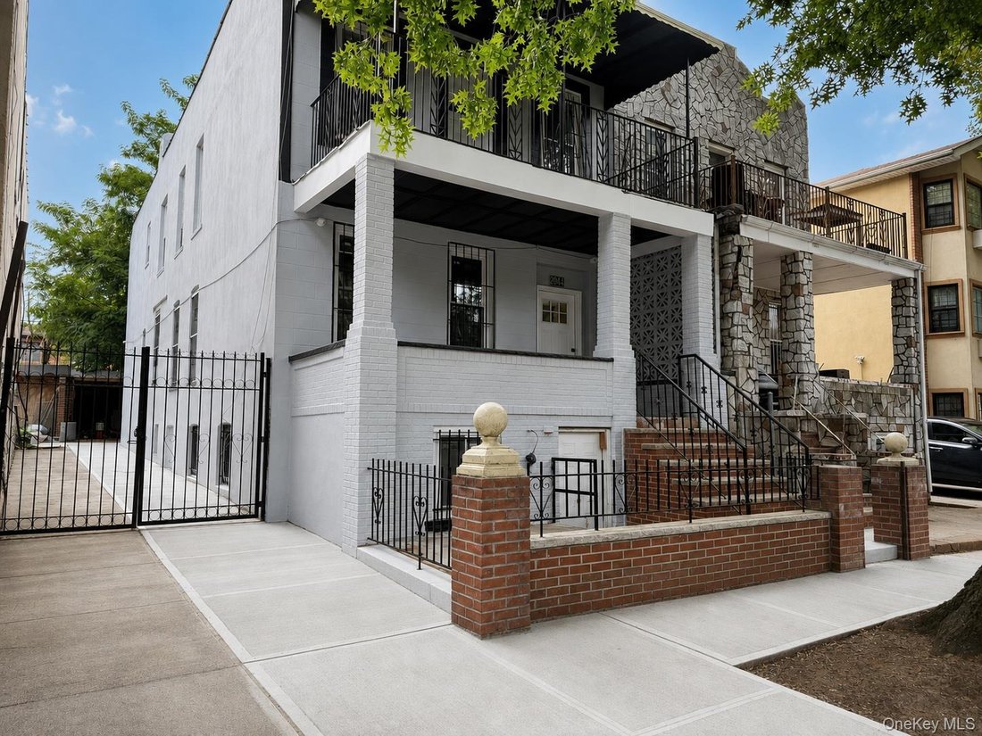 House in New York, New York, United States 1 - 18726366