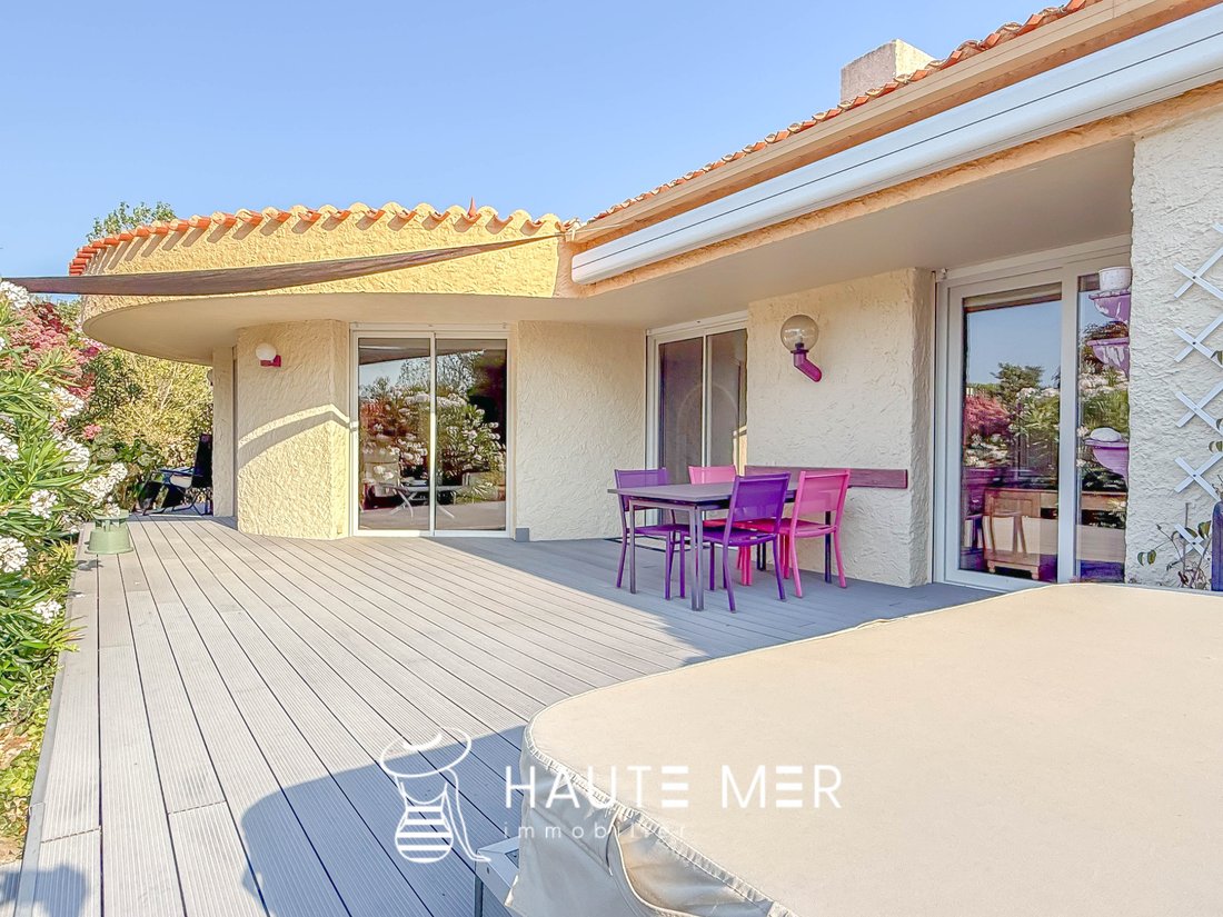 House in Olonne-sur-Mer, Les Sables-d'Olonne, France 2 - 18728136
