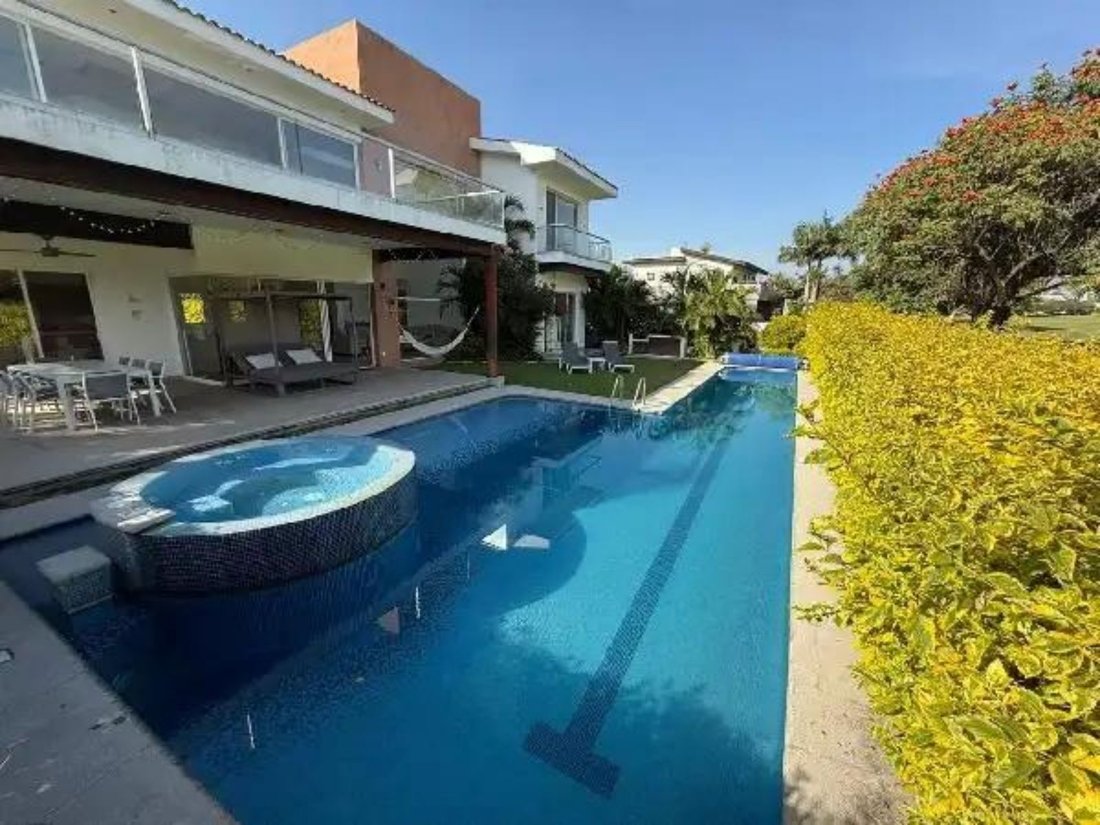 House in Fraccionamiento Club de Golf Paraíso, Morelos, Mexico 1 - 18725960