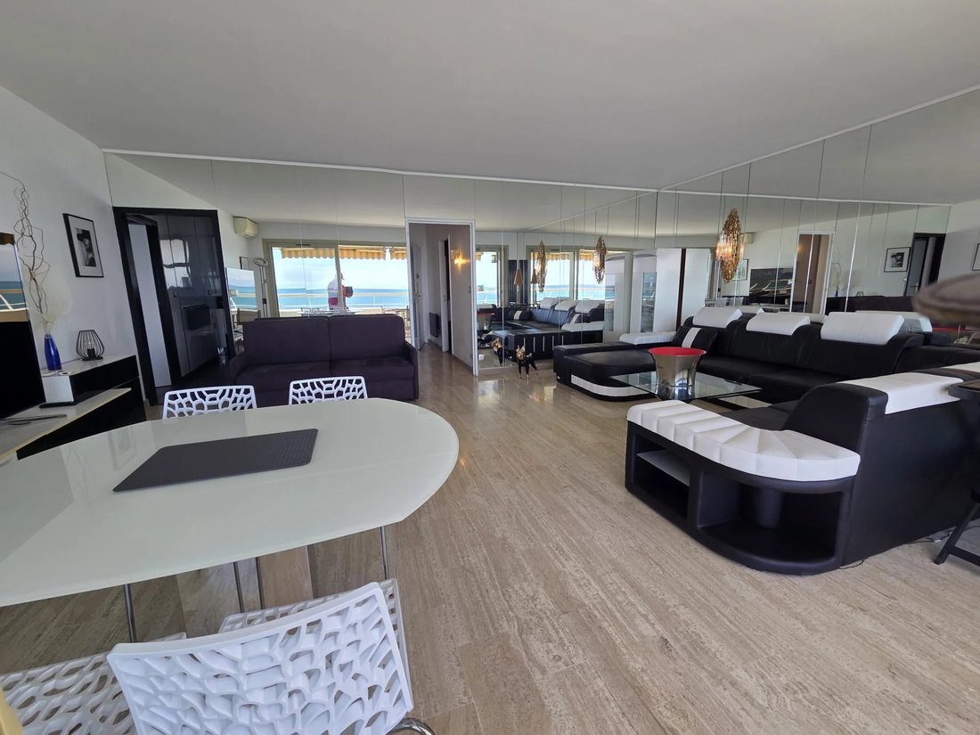 Appartement à Villeneuve-Loubet, Provence-Alpes-Côte d'Azur, France 3 - 18724736