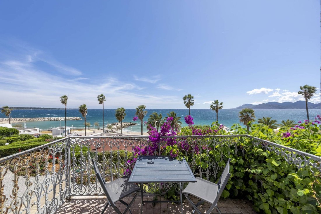 Apartamento en Cannes, Provenza-Alpes-Costa Azul, Francia 1 - 17917811
