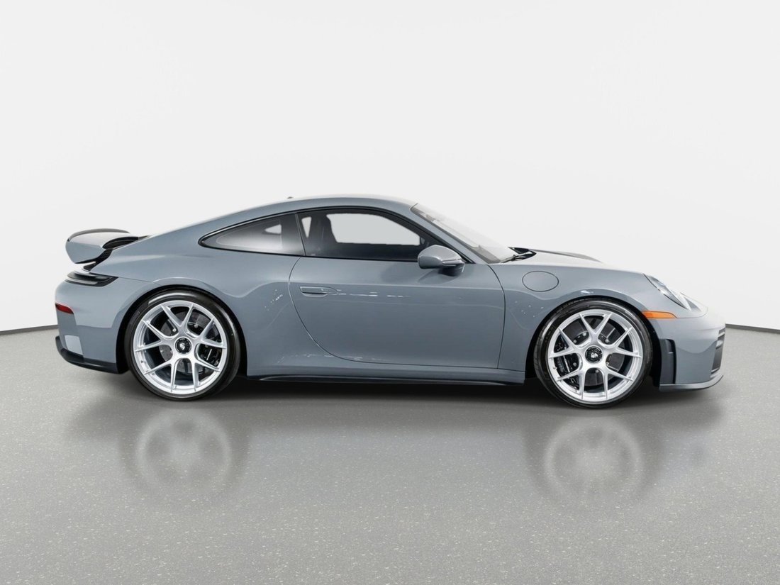 Coupe in Pompano Beach, FL, United States 5 - 18724559
