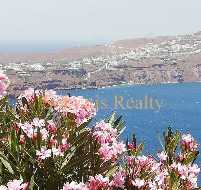Land in Thira, Aegean, Griechenland 5 - 18725488
