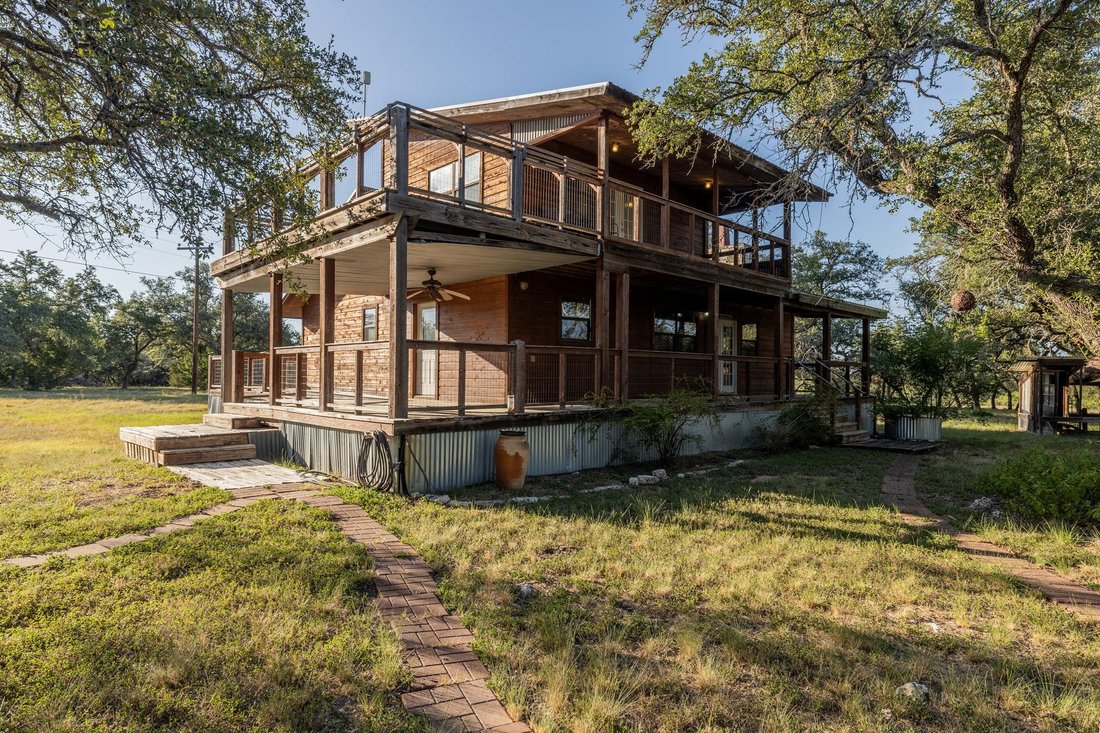 Maison à Johnson City, Texas, États-Unis 2 - 18726890