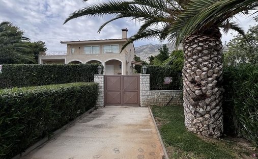 Villa in Megara, Attica, Greece 1