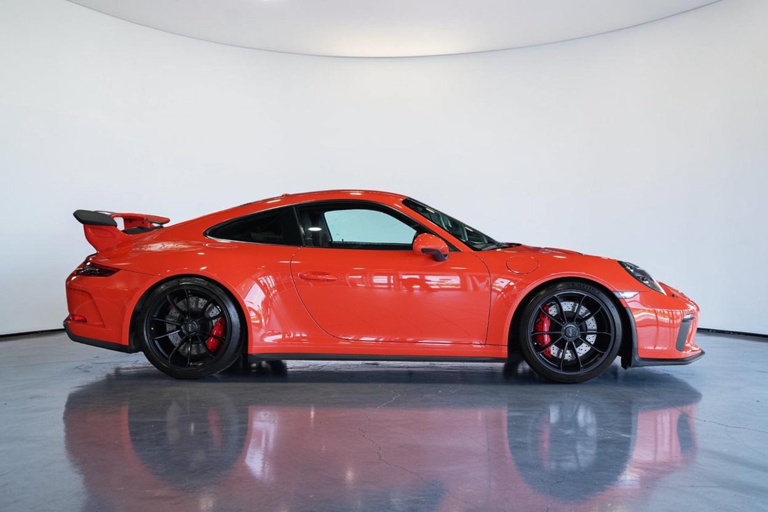Coupe in Pompano Beach, FL, United States 5 - 18725046