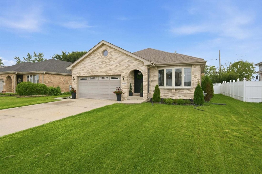 House in Bridgeview, Illinois, United States 2 - 18727578