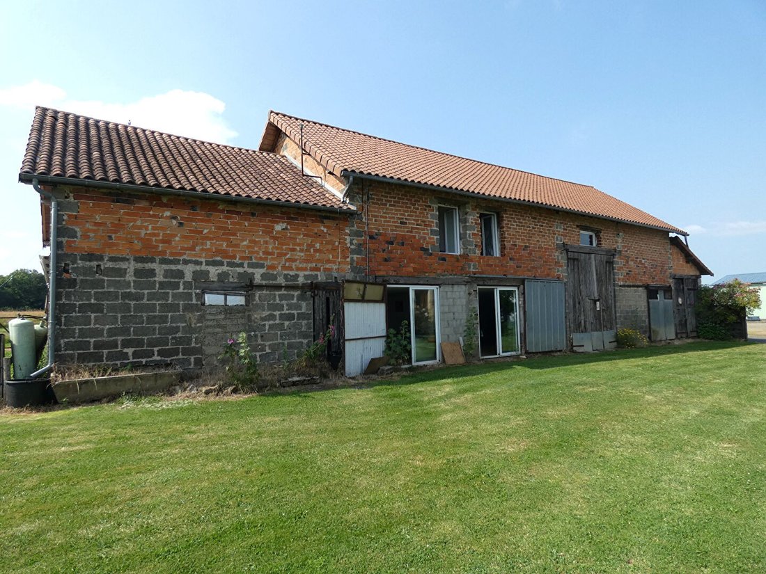 Villa in Genis, Nouvelle-Aquitaine, France 4 - 18728595