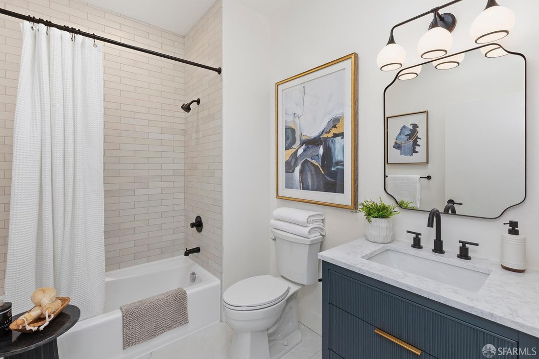 Condo in San Francisco, California, United States 4 - 18726120