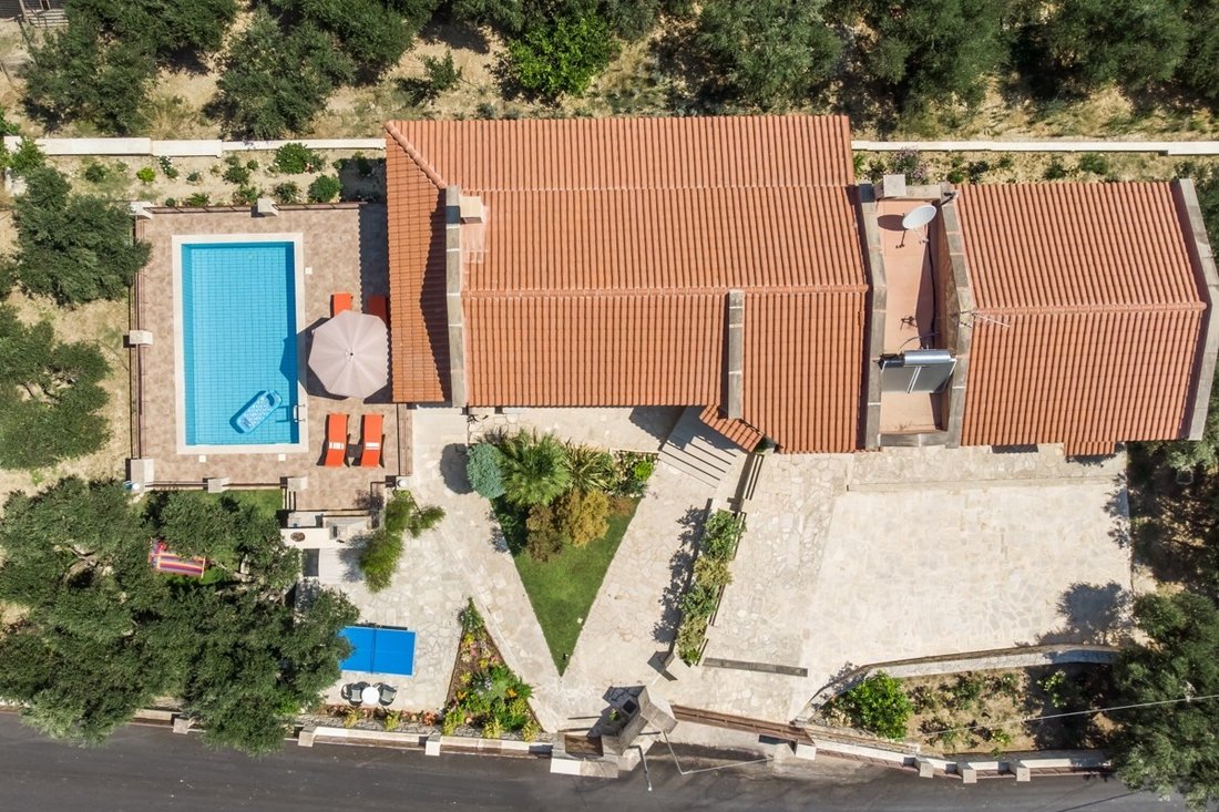 Villa in Crete, Greece 2 - 18723397