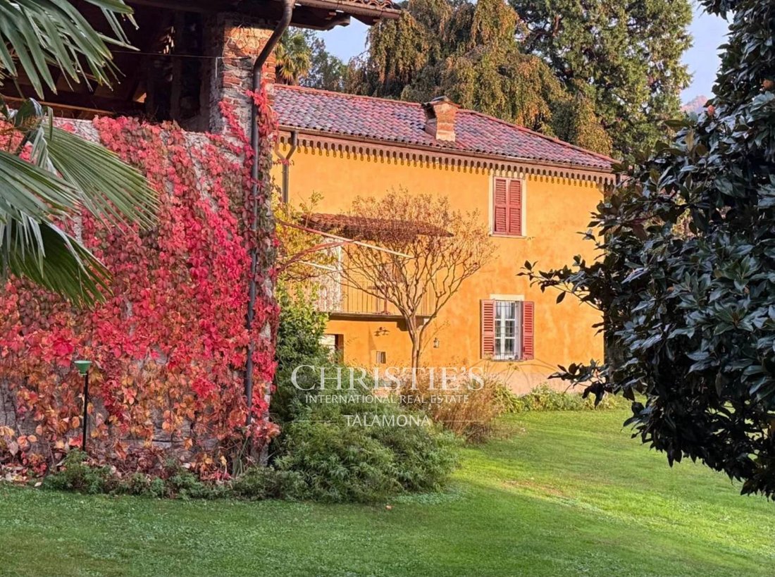 Finca en Castelveccana, Lombardía, Italia 1 - 18723784