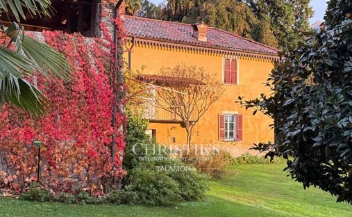 Anwesen in Castelveccana, Lombardei, Italien 1