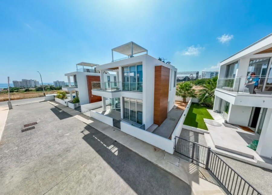 Villa à Paralímni, District de Famagouste, Chypre 1 - 18728141