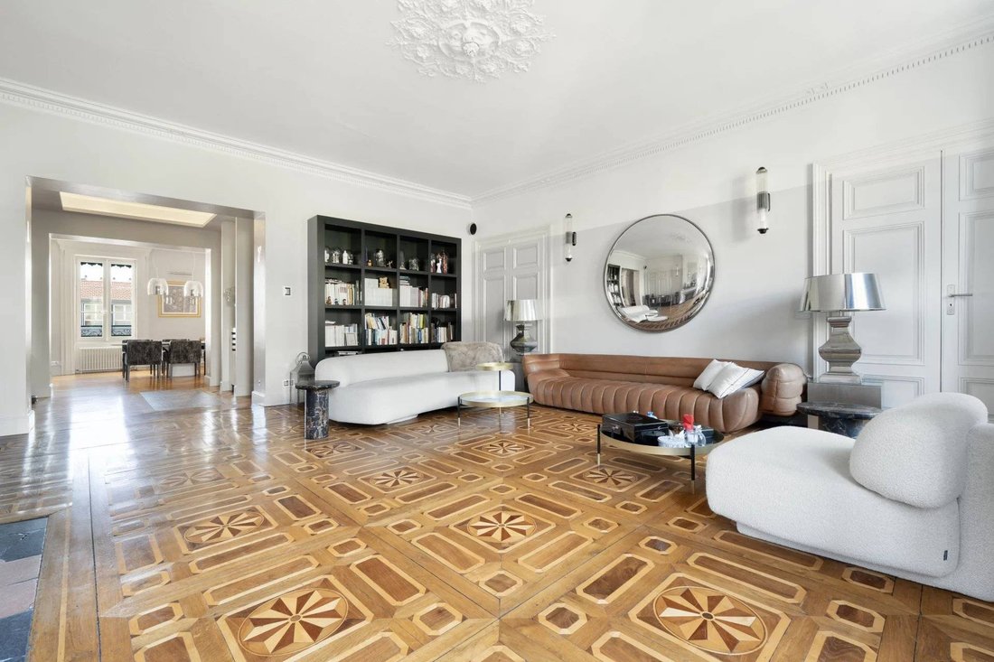 Appartement à Saint Vincent, Lyon 1er Arrondissement, Lyon 4 - 18728352