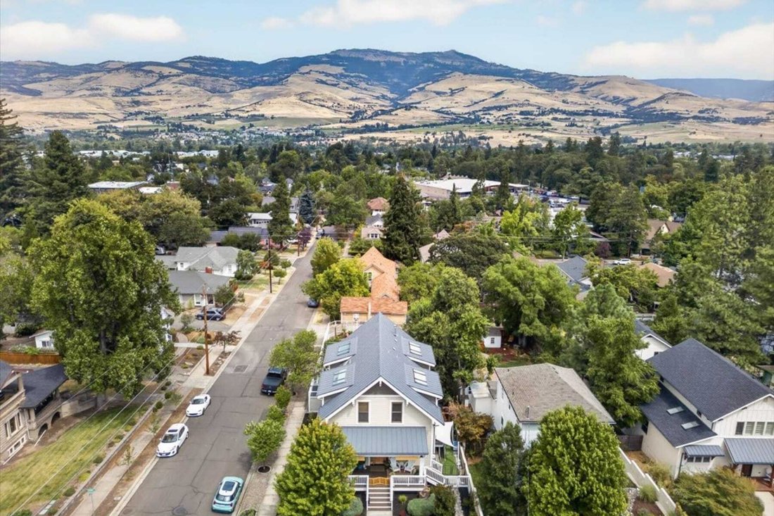 Maison à Ashland, Oregon, États-Unis 4 - 18725731