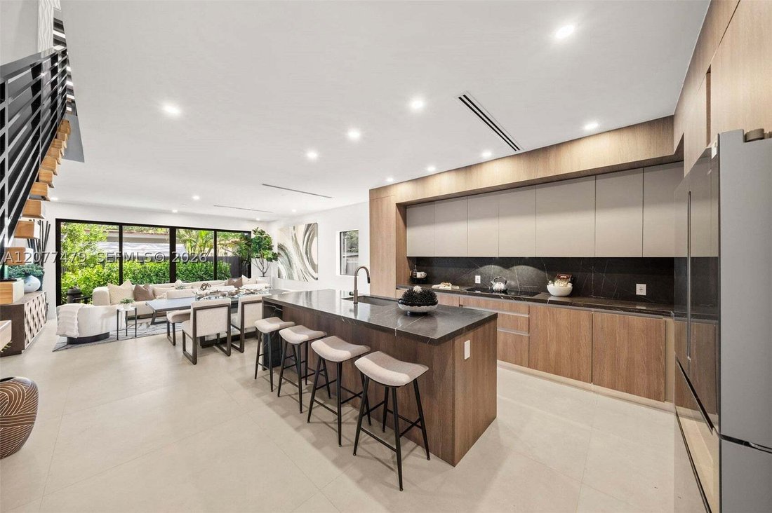 Townhouse in Miami, Florida, United States 1 - 18727077