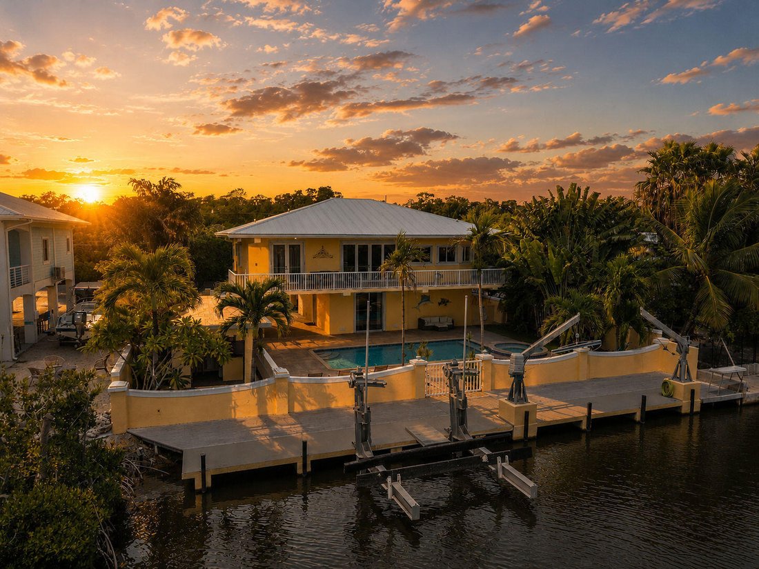 Casa a Key Colony Beach, Florida, Stati Uniti 1 - 18721550