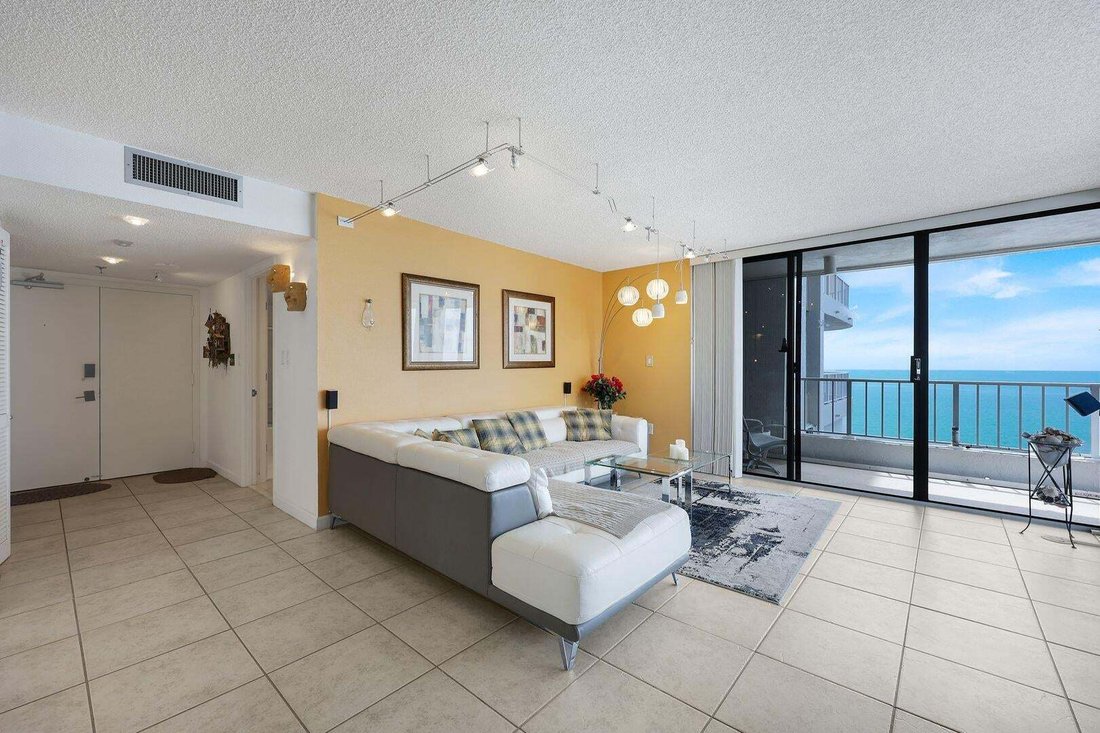 Condo in Marco Island, Florida, United States 2 - 18721926