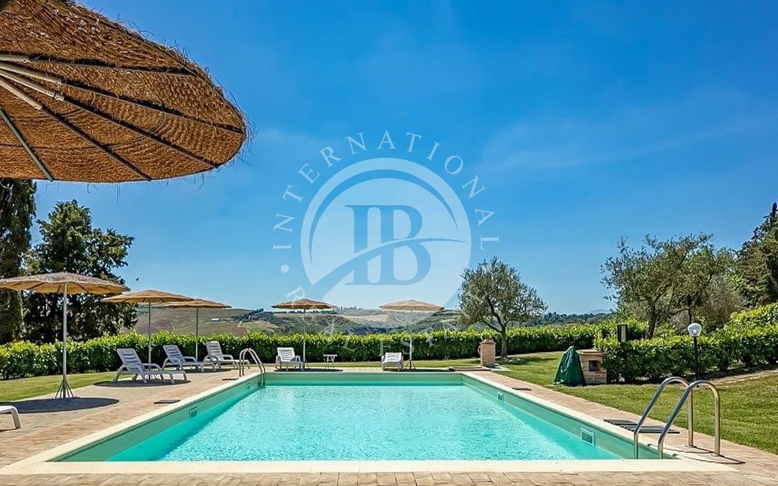Villa in Asciano, Tuscany, Italy 4 - 18724624