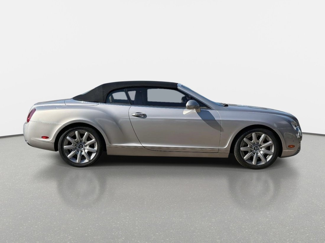 Cabriolet in Pompano Beach, FL, United States 2 - 18724019