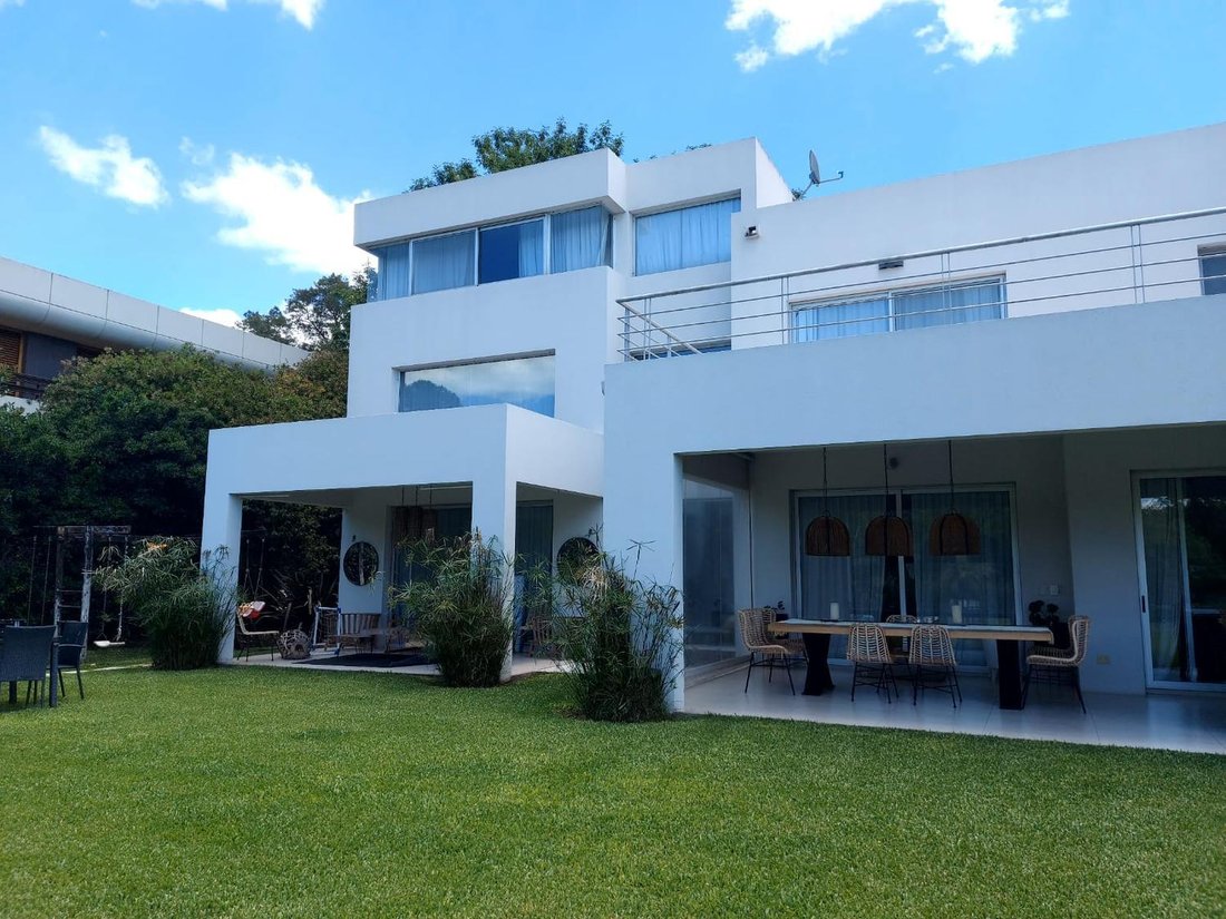 House in Manuel Alberti, Buenos Aires Province, Argentina 1 - 18728214