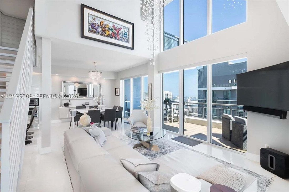 Appartement à Miami, Floride, États-Unis 3 - 18727068