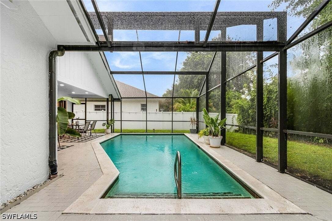Condo in Naples, Florida, United States 4 - 18726938