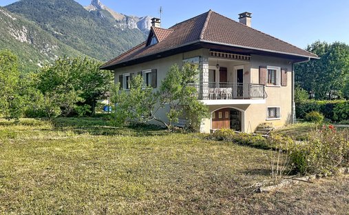 Haus in Faverges-Seythenex, Auvergne-Rhone-Alpen, Frankreich 1