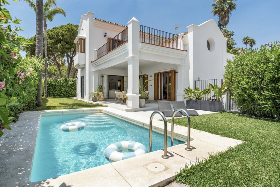 Villa en Marbella, Andalucía, España 1 - 18721367