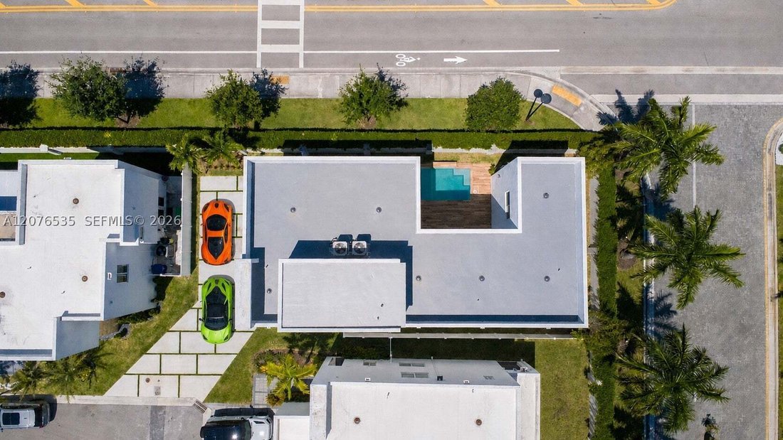 Maison à Doral, Floride, États-Unis 5 - 18727083