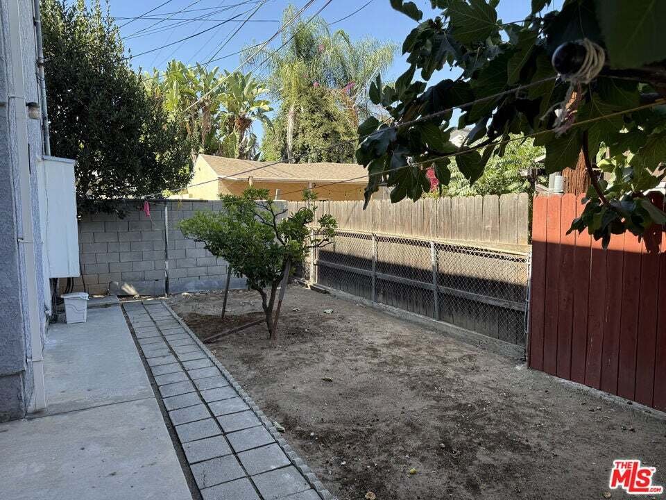 Autres à Los Angeles, Californie, États-Unis 5 - 18726578