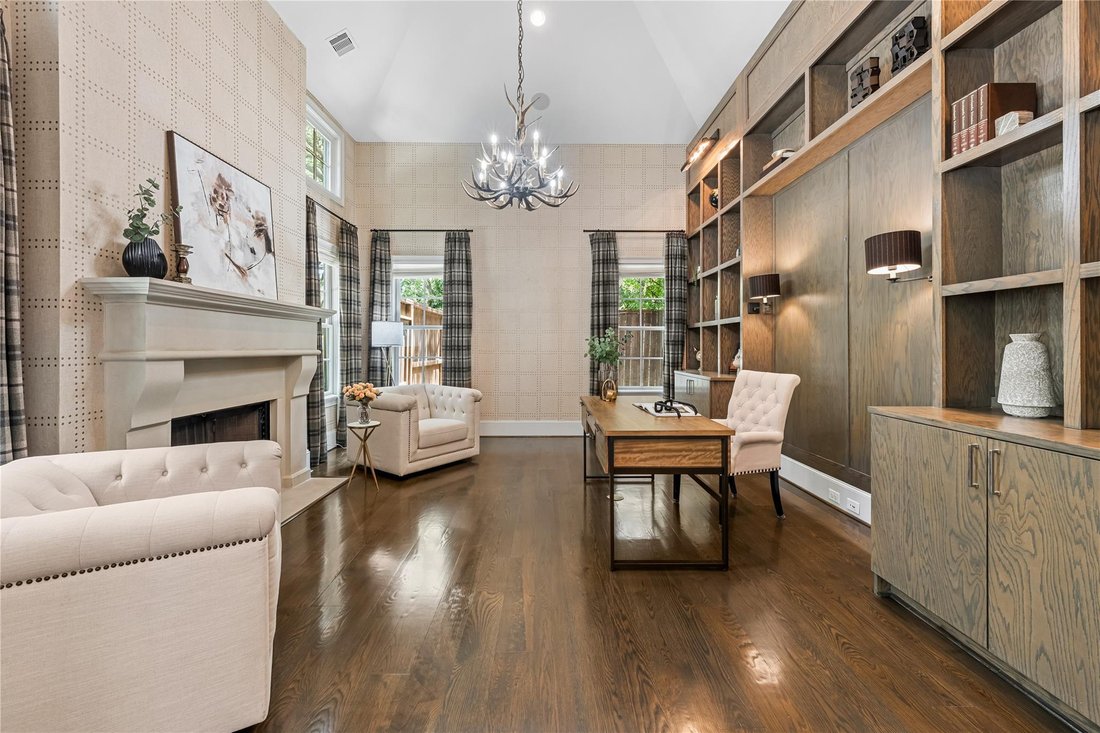 House in Houston, Texas, United States 3 - 18722672