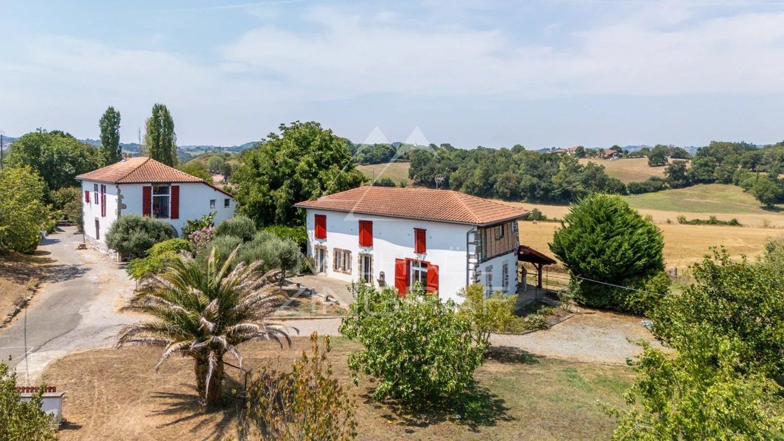 Casa en Béguios, Nueva Aquitania, Francia 1 - 18724452