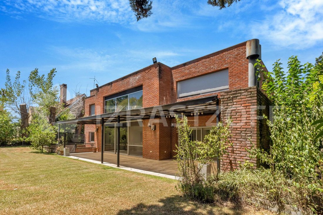 Haus in La Lonja, Provinz Buenos Aires, Argentinien 1 - 18728143