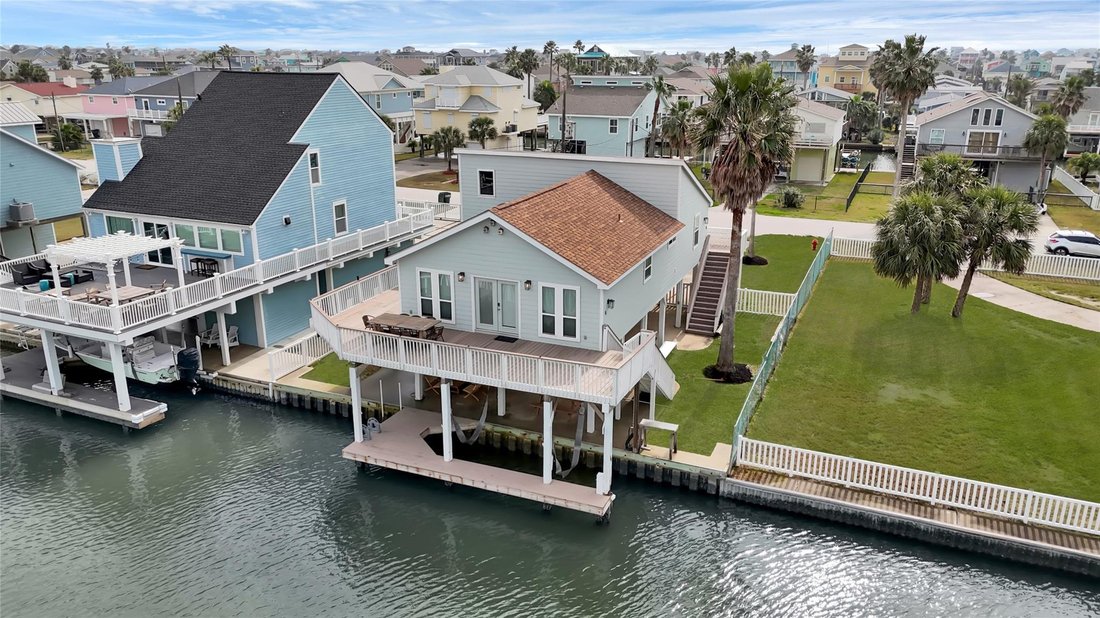 House in Galveston, Texas, United States 2 - 18722671
