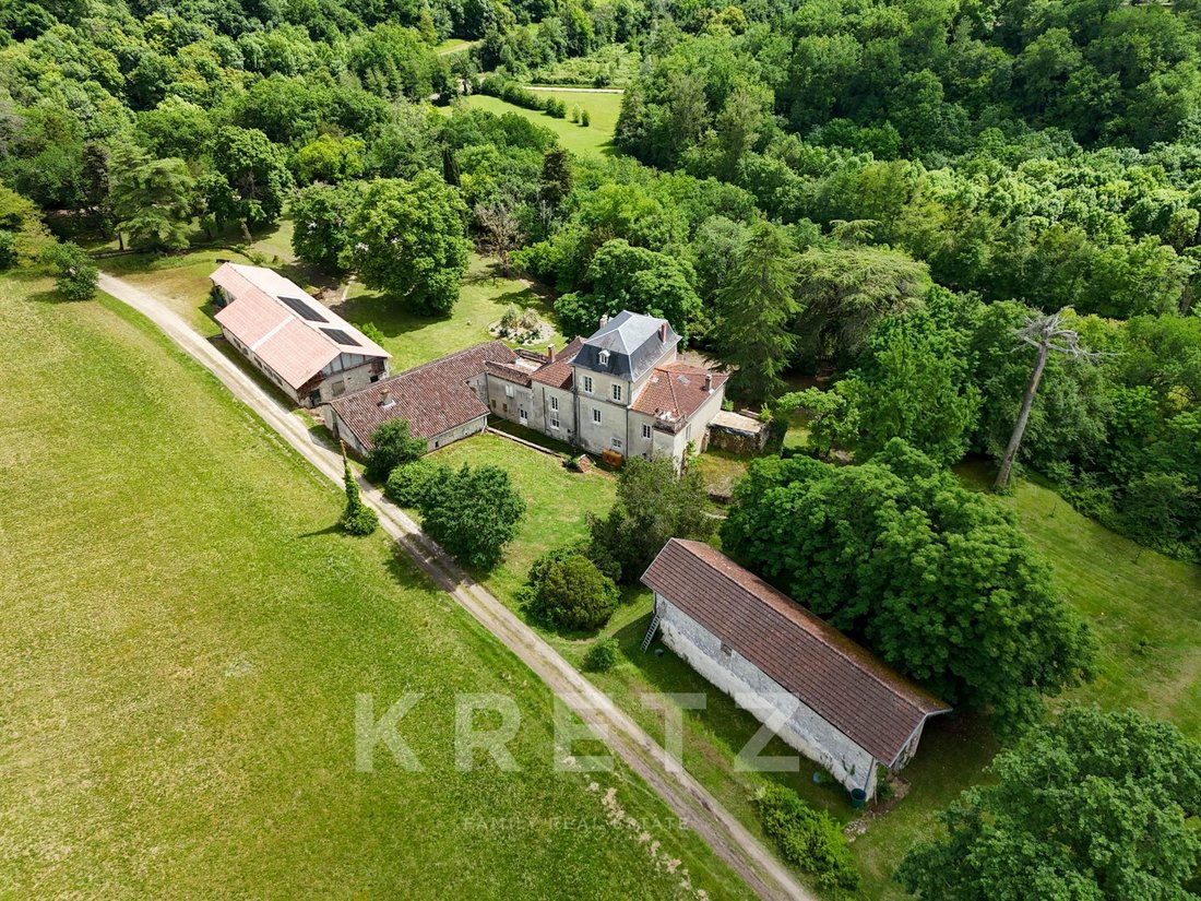 Castillo en Gasques, Occitania, Francia 2 - 18725651
