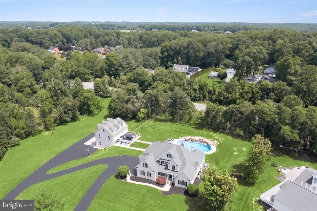 House in Pleasant Hills, Maryland, United States 1 - 18729118
