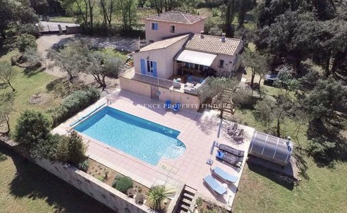 Haus in Est, Lorgues, Frankreich 1